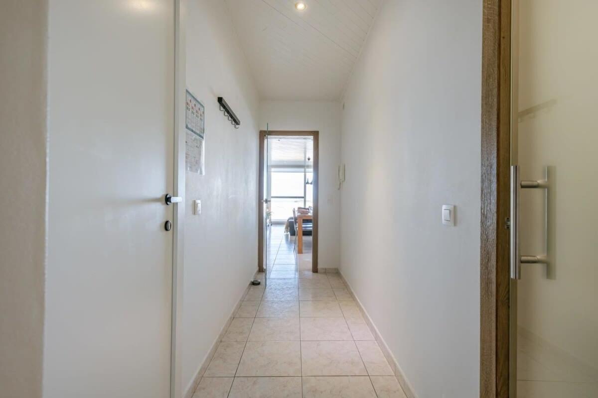Huswell - Beachfront Apartment In Zeebrugge Exterior photo